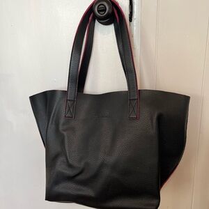 Elegant It Cosmetics Faux Leather Black Tote Bag